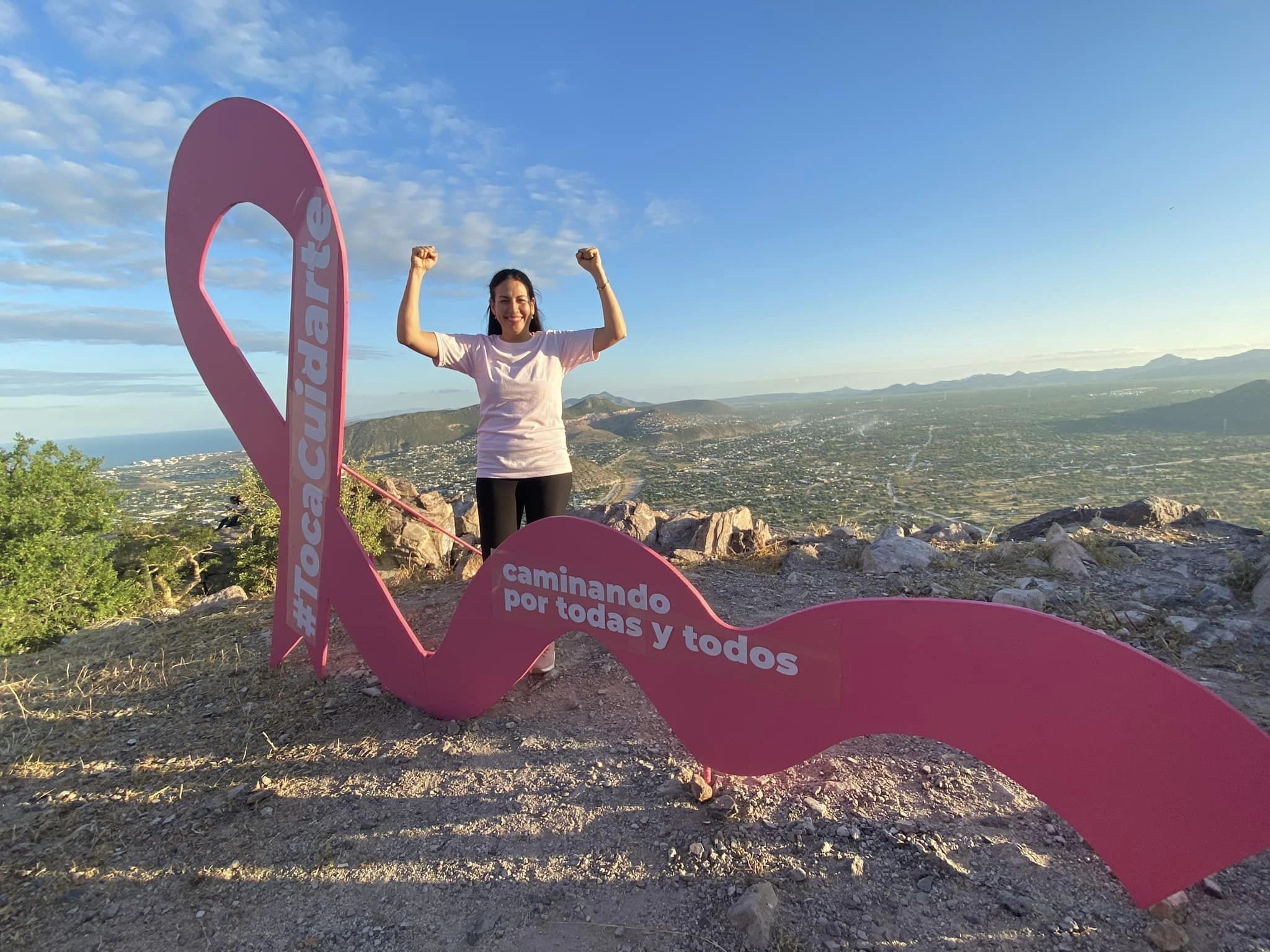 Con gran éxito se celebró la Caminata Juntas y Juntos por Ellas en el Cerro  Atravesado