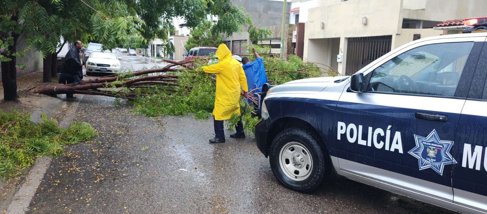 Policía Municipal de La Paz reporta sin novedades sobresalientes tras la presencia del fenómeno meteorológico “Kay”