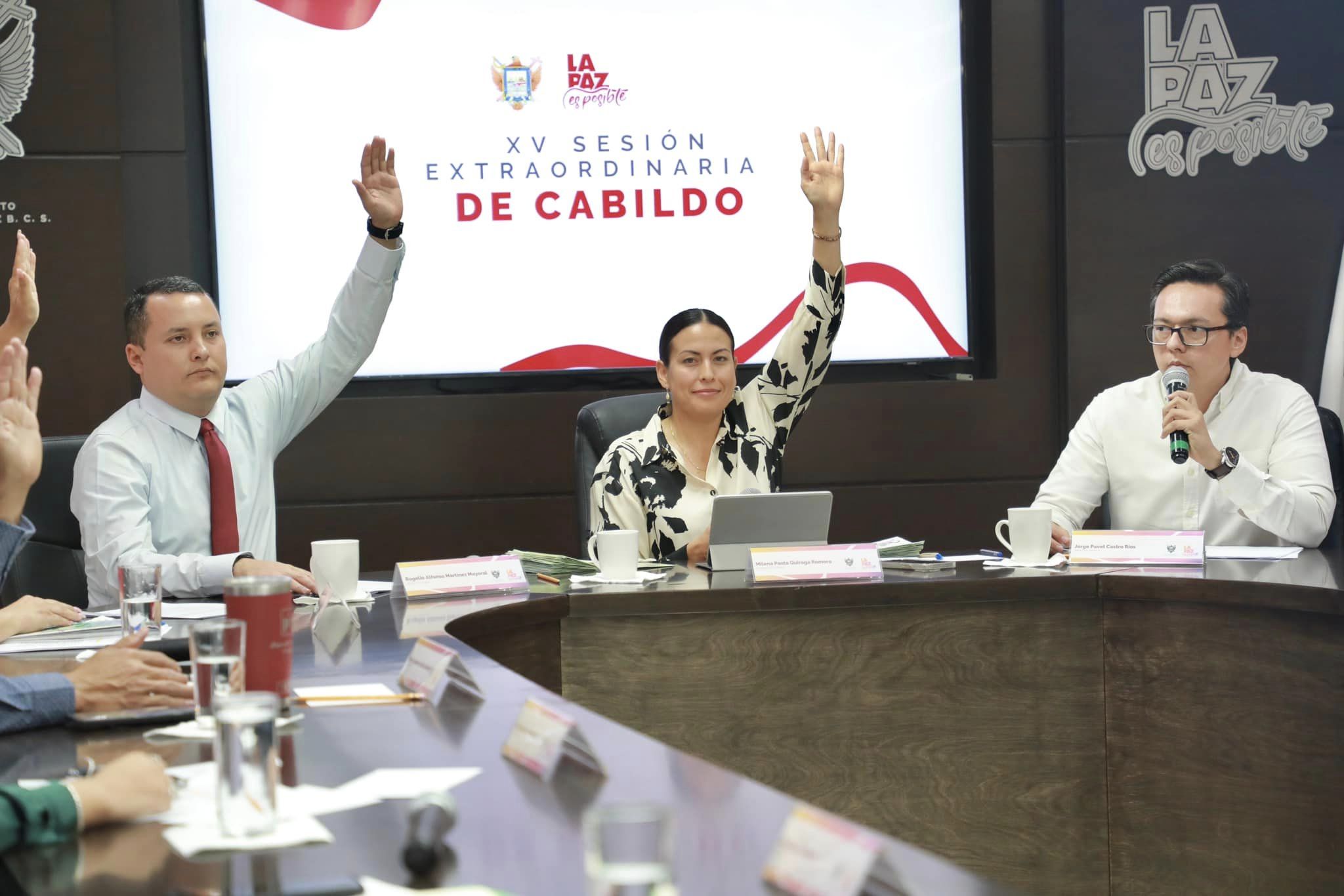 Aprueba Cabildo el informe del primer año de gestión del Gobierno Municipal