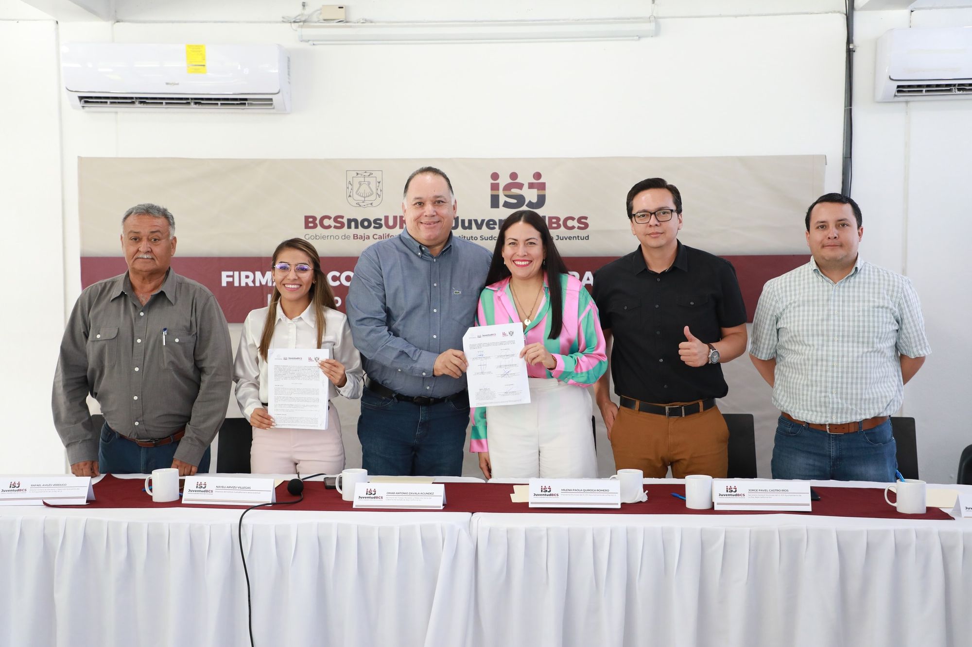 Firma Ayuntamiento de La Paz convenio con el Instituto Sudcaliforniano de la Juventud