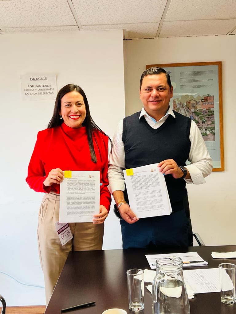 Firma Alcaldesa contrato con SEDATU para proyecto de Movilidad y Deportivo en La Paz