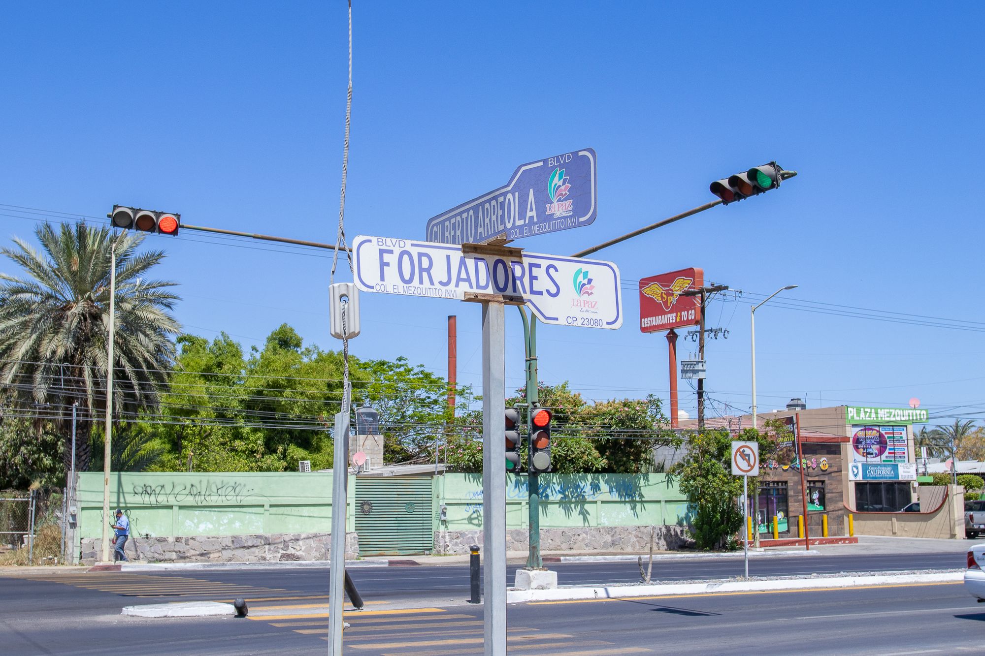 A partir del miércoles 17 de mayo comienzan los ajustes en los semáforos del bulevar Forjadores de Sudcalifornia