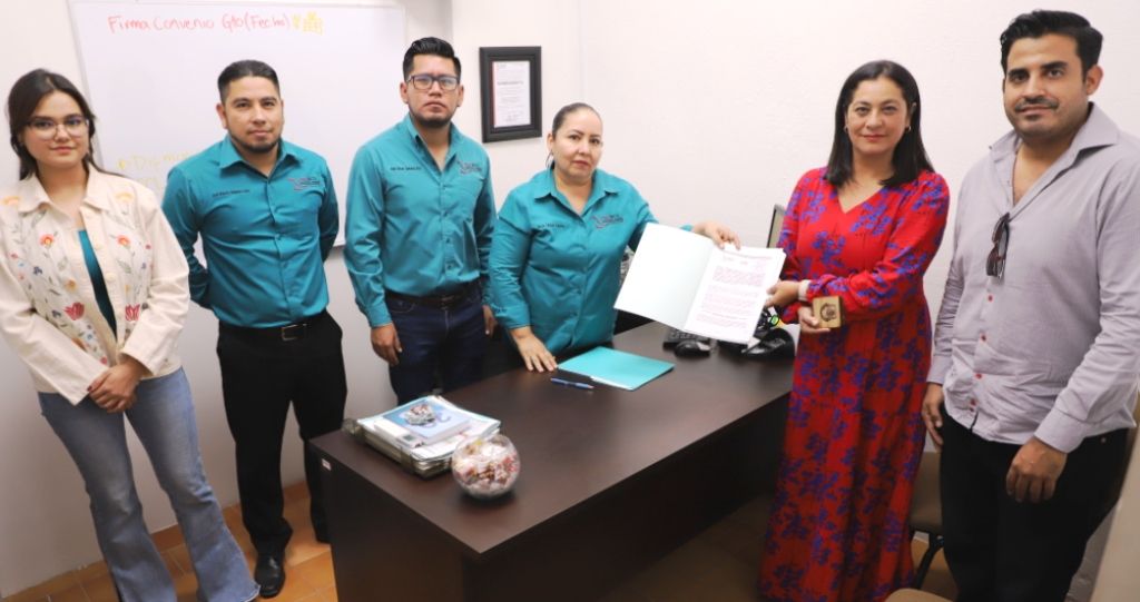 Firma DIF La Paz convenio con la Auditoría Superior del Estado