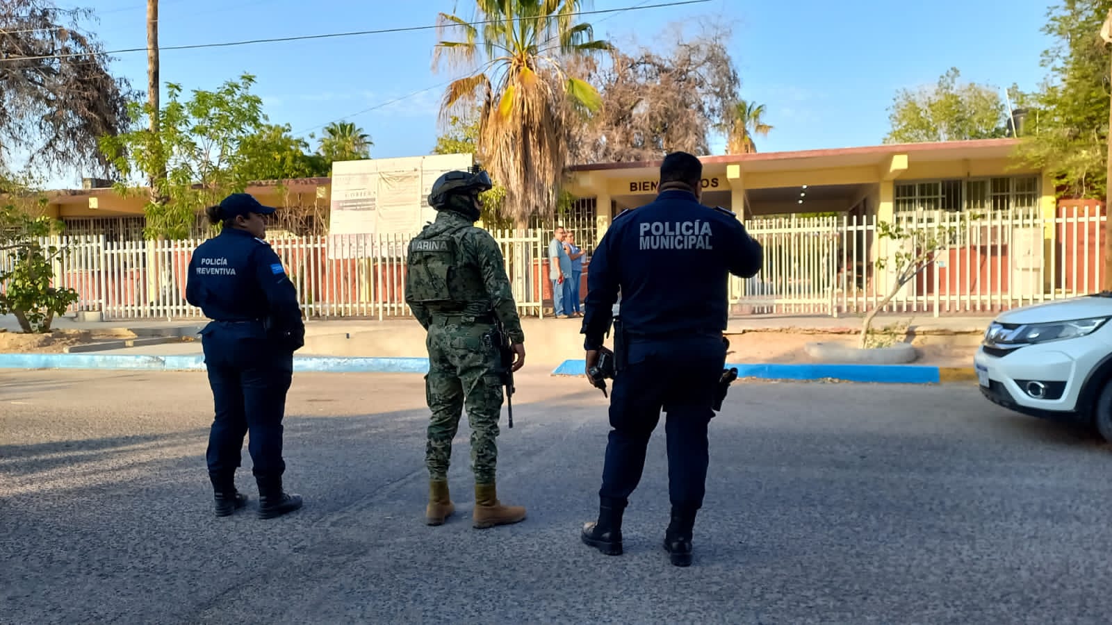 Preparada la Policía Municipal para la seguridad vial en ascensos y descensos en escuelas en el municipio de La Paz.
