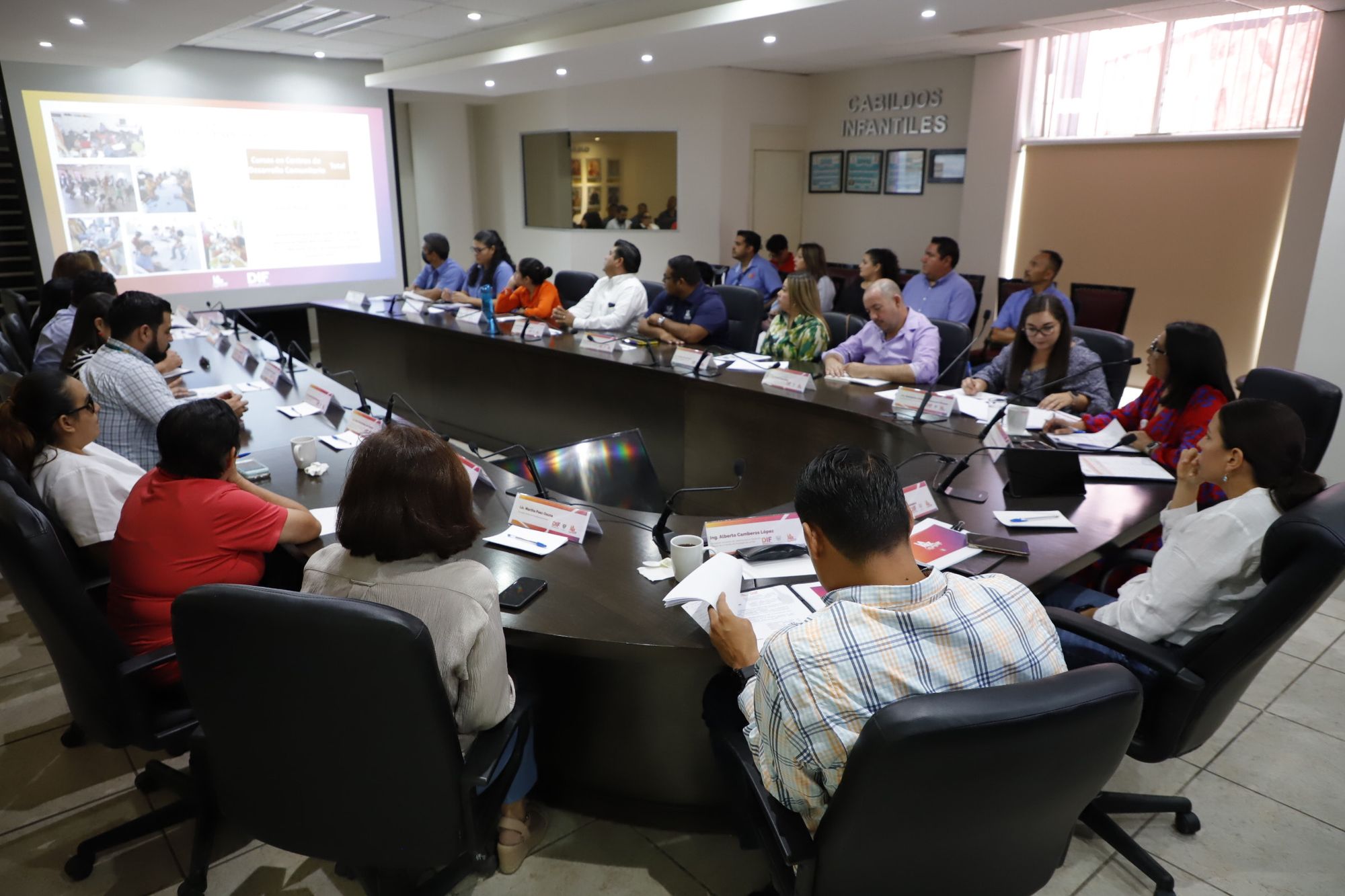 Presenta DIF Municipal La Paz informe de actividades ante la Junta de Gobierno