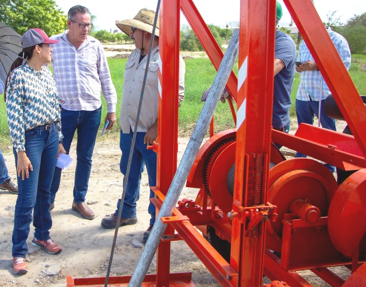 Adquiere OOMSAPAS La Paz nueva maquinaria para desazolvar tuberías de drenaje y evitar derrames
