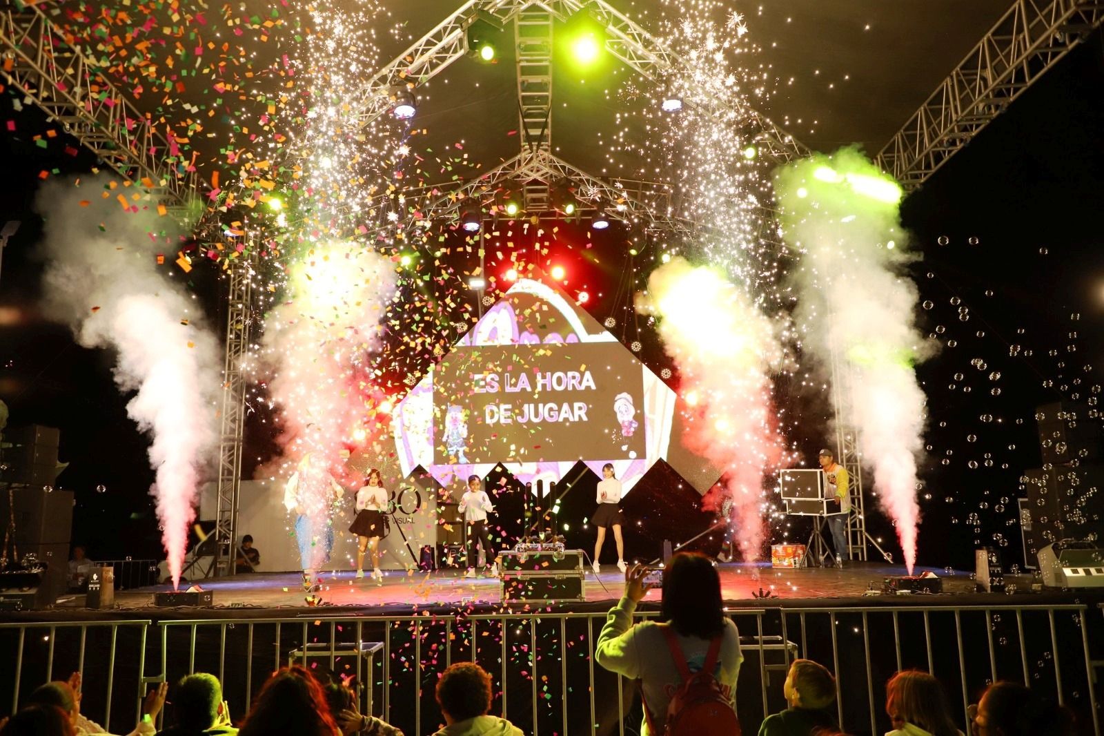 Afina DIF La Paz detalles para su participación en el Carnaval 2024