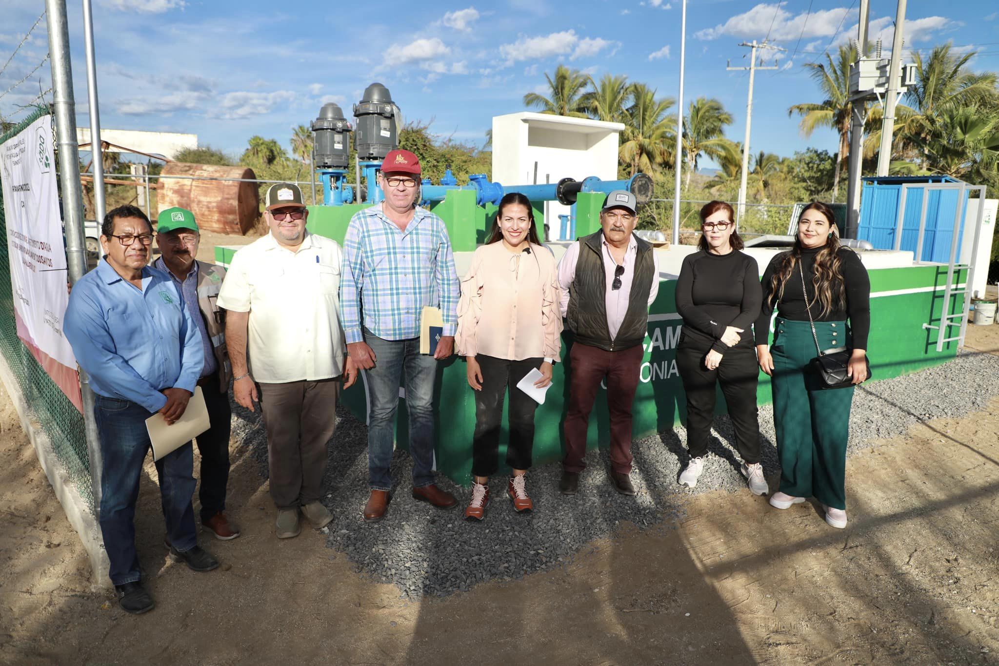 Supervisa Presidenta Municipal obra de suministro de agua potable en Nuevo San Juan, Todos Santos