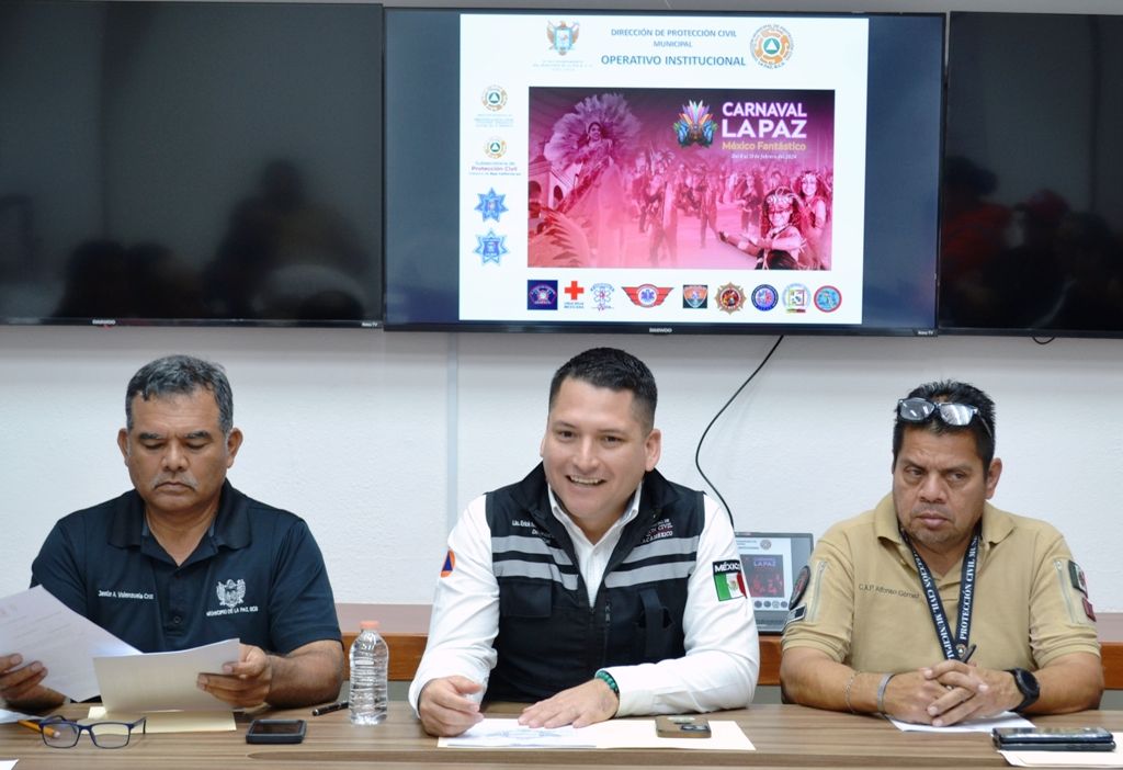 Se reúne Protección Civil Municipal con grupos voluntarios que apoyarán en el Carnaval La Paz
