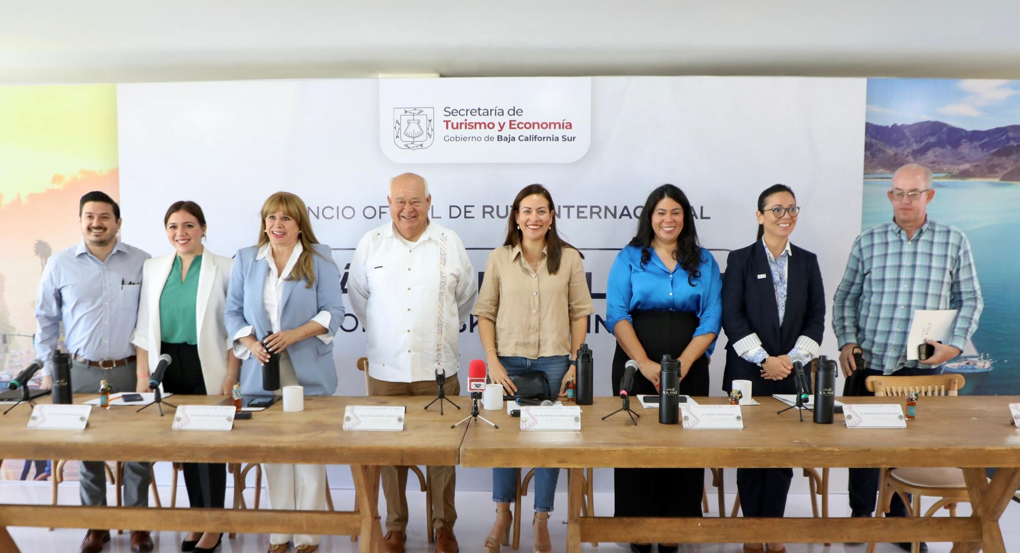 Celebra Milena Quiroga conexión aeronáutica con Los Ángeles