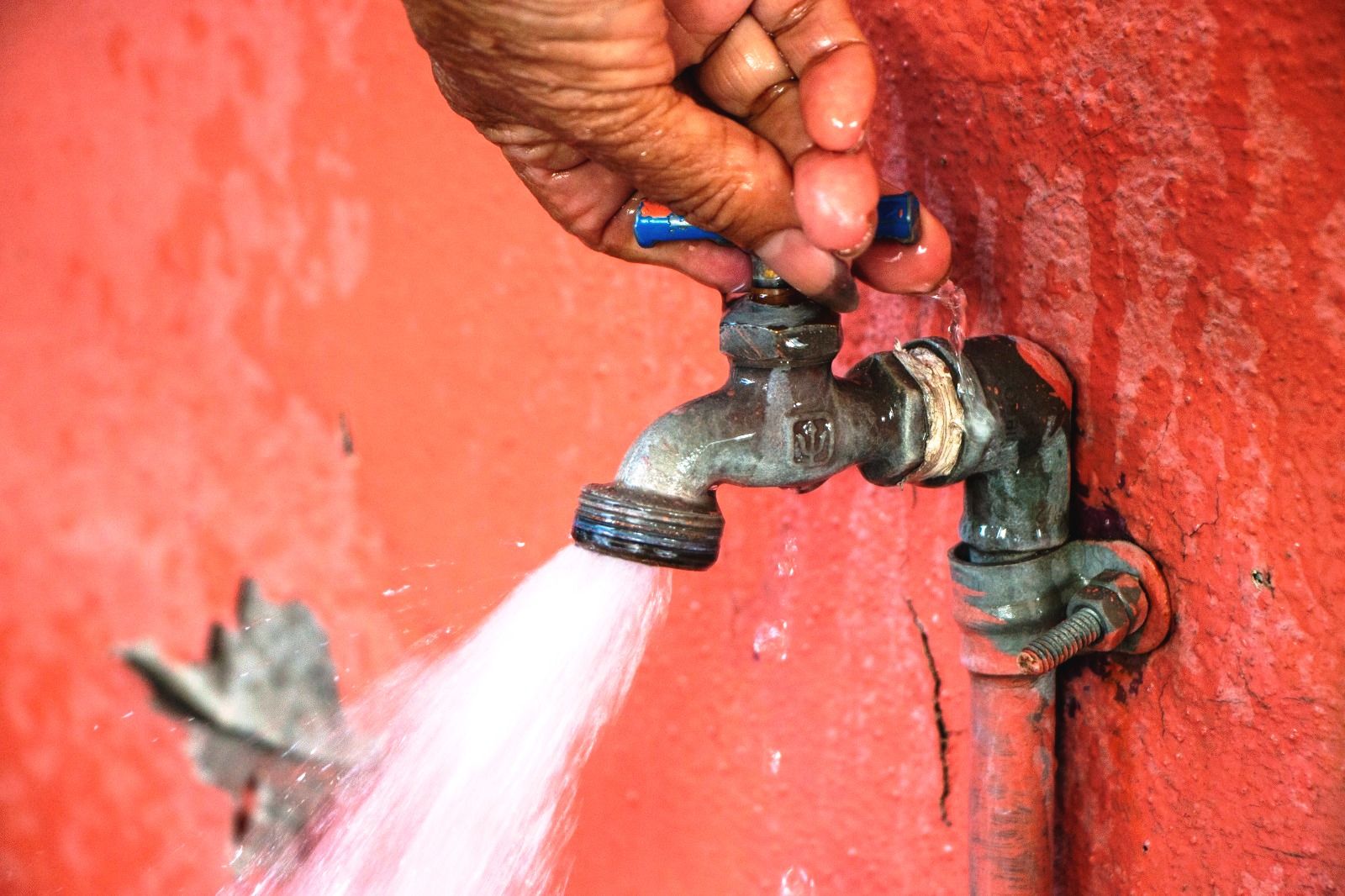 Suministra OOMSAPAS La Paz con entrega de agua a 85 colonias de La Paz el 10 de septiembre