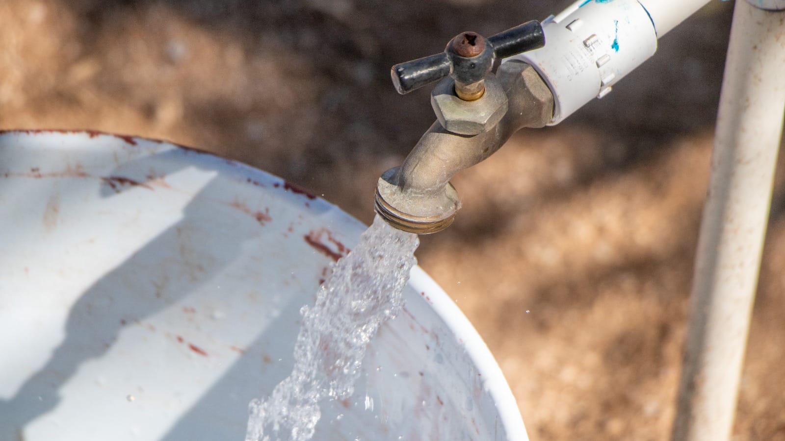 Abastece OOMSAPAS con agua potable a 101 colonias de La Paz el 9 de octubre