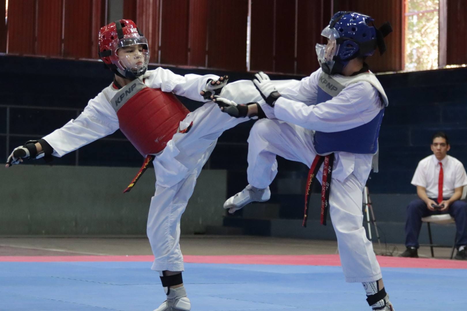 Conforman en La Paz las selecciones de luchas, taekwondo y tenis de mesa