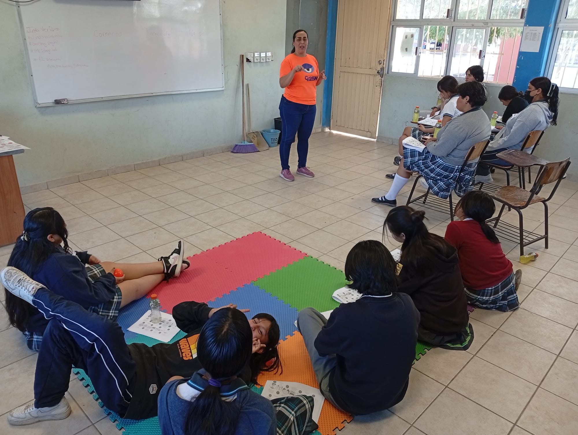 Jóvenes de Chametla reciben taller sobre derechos sexuales y reproductivos