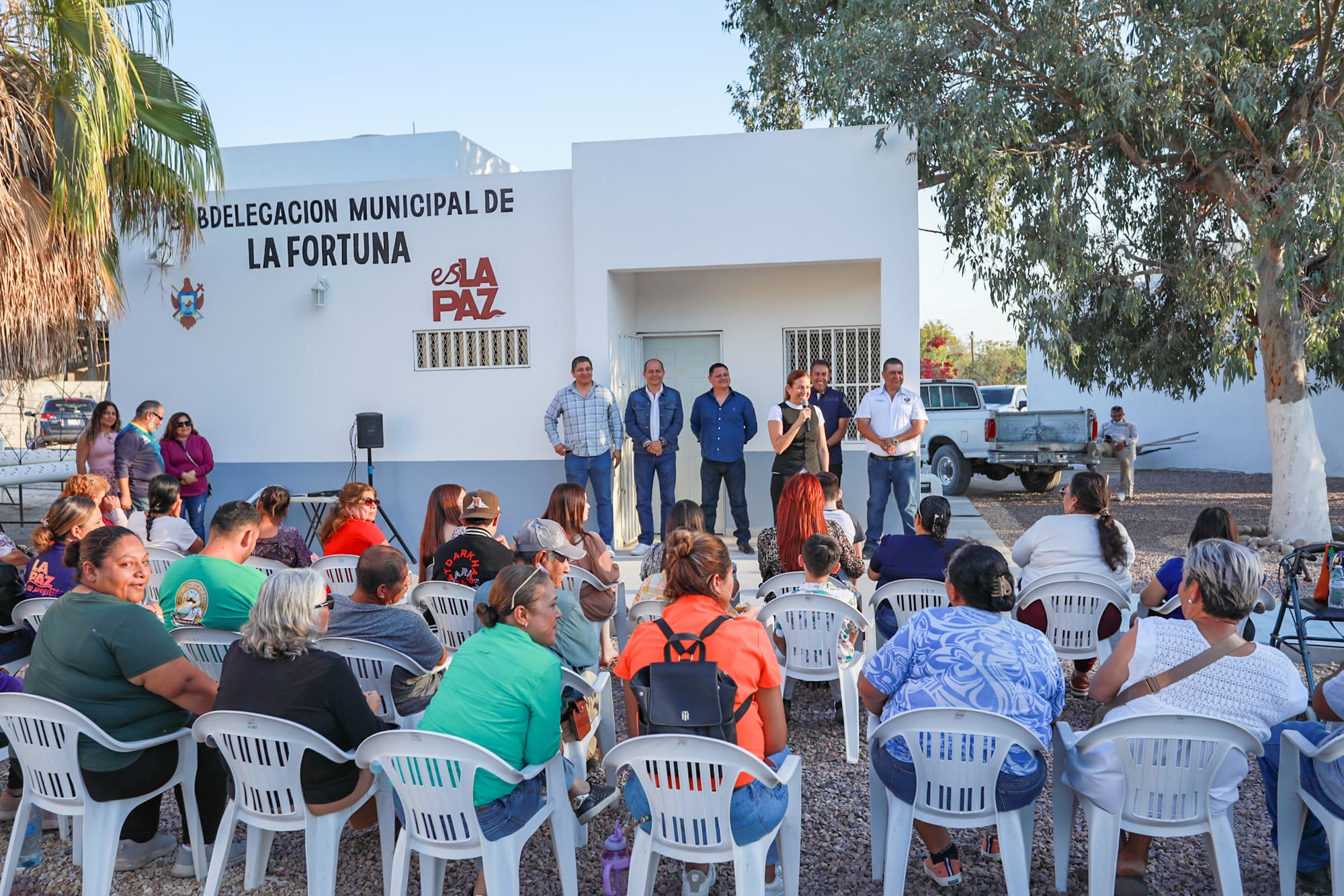 Entrega Milena Quiroga oficinas de la Subdelegación de La Fortuna