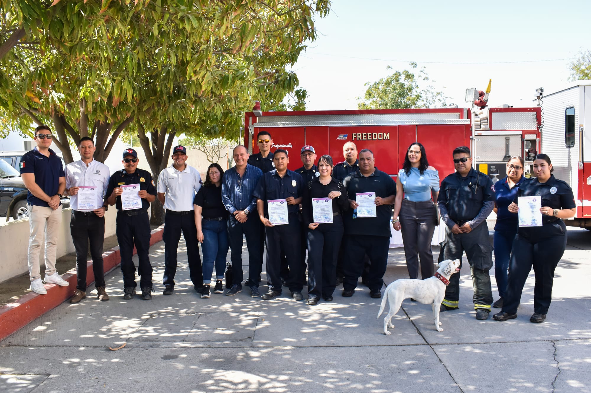 Reconocen compromiso del Cuerpo de Bomberos con nombramientos