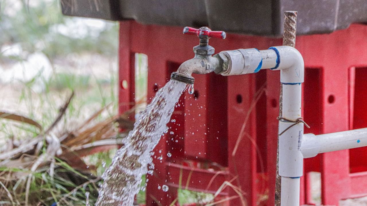 Suministra OOMSAPAS agua potable a 97 colonias de La Paz