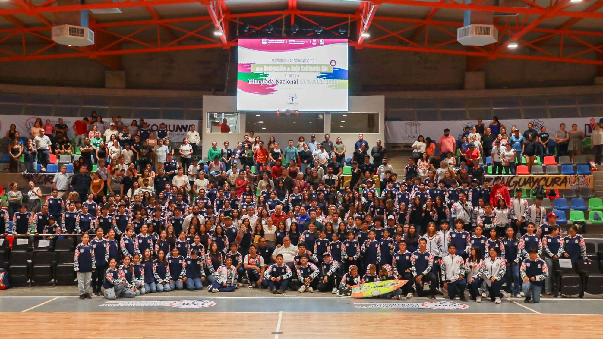 Abanderan a deportistas rumbo a la Olimpiada Nacional 2025