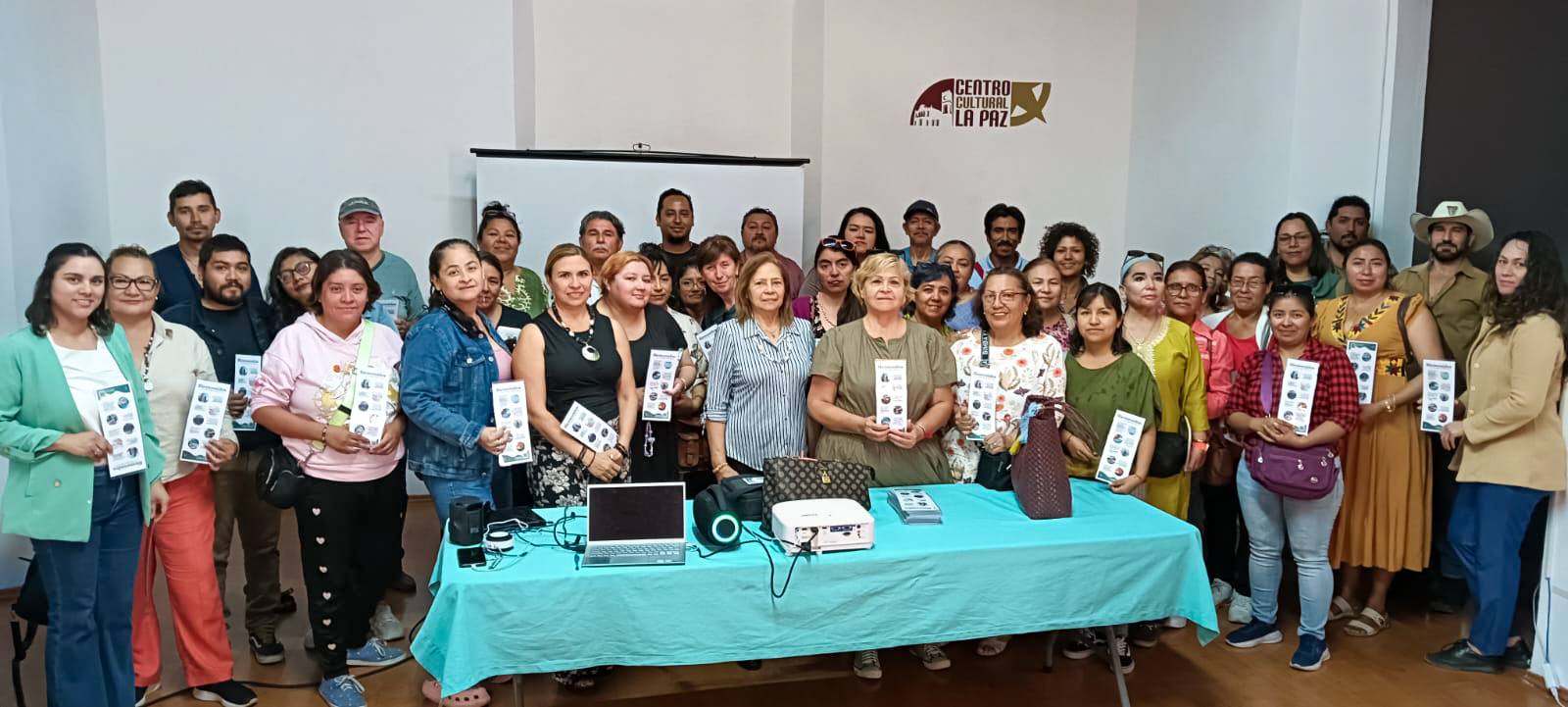 Impulsa Turismo Municipal registro de marcas artesanales en La Paz