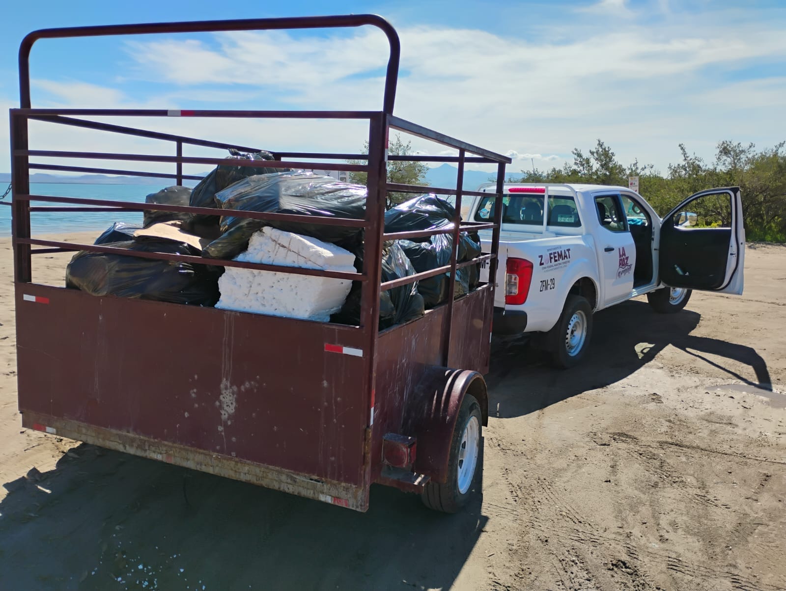 Recolecta Zofemat más de 5 toneladas de residuos en playas y zonas costeras de La Paz