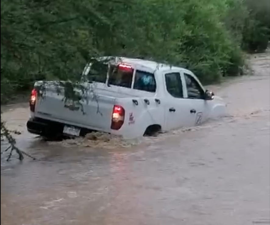 Contingencia por crecida de arroyo durante trabajos de reparación en el Acueducto El Carrizal