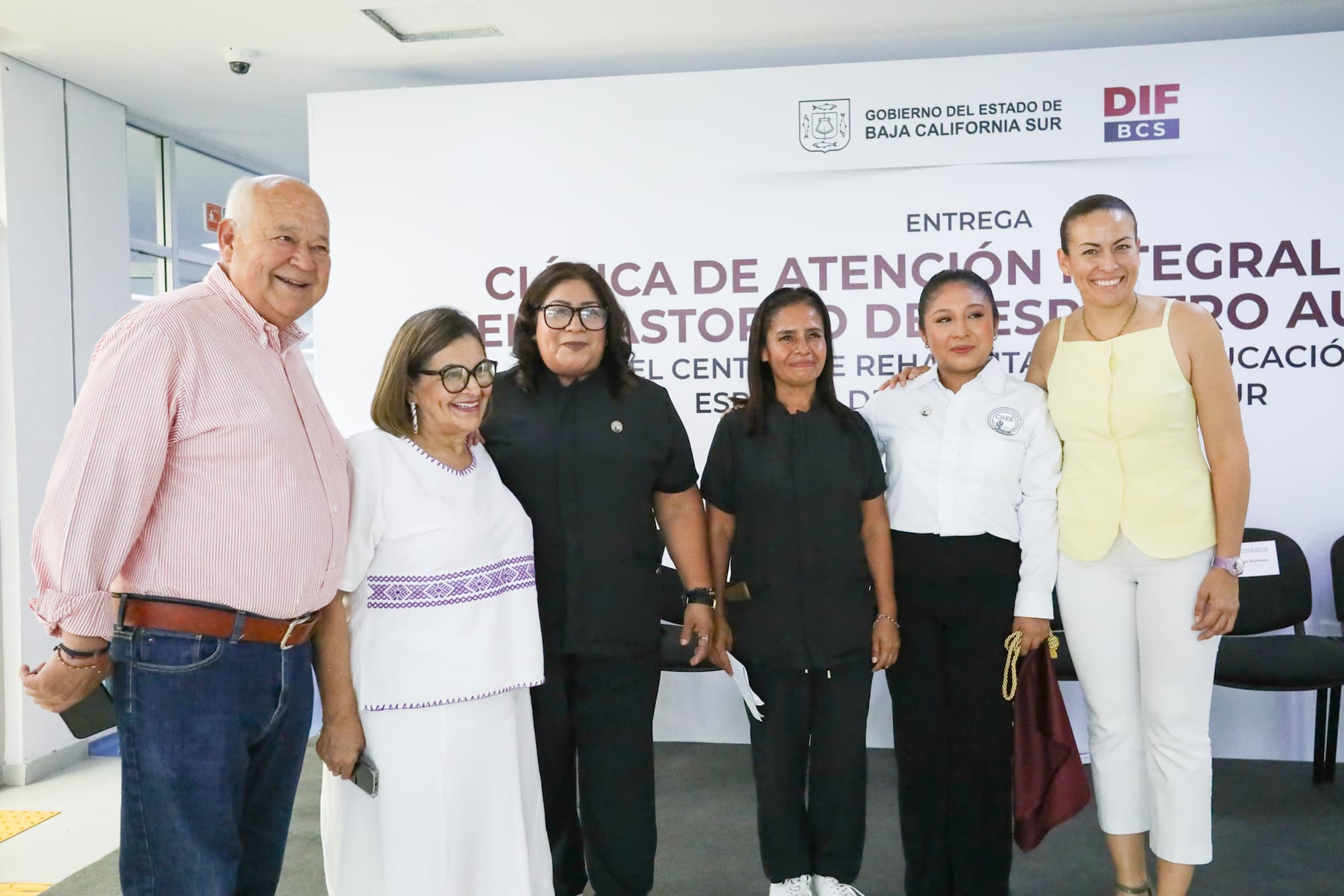 Anuncia Milena Quiroga transporte público gratuito para infancias con autismo