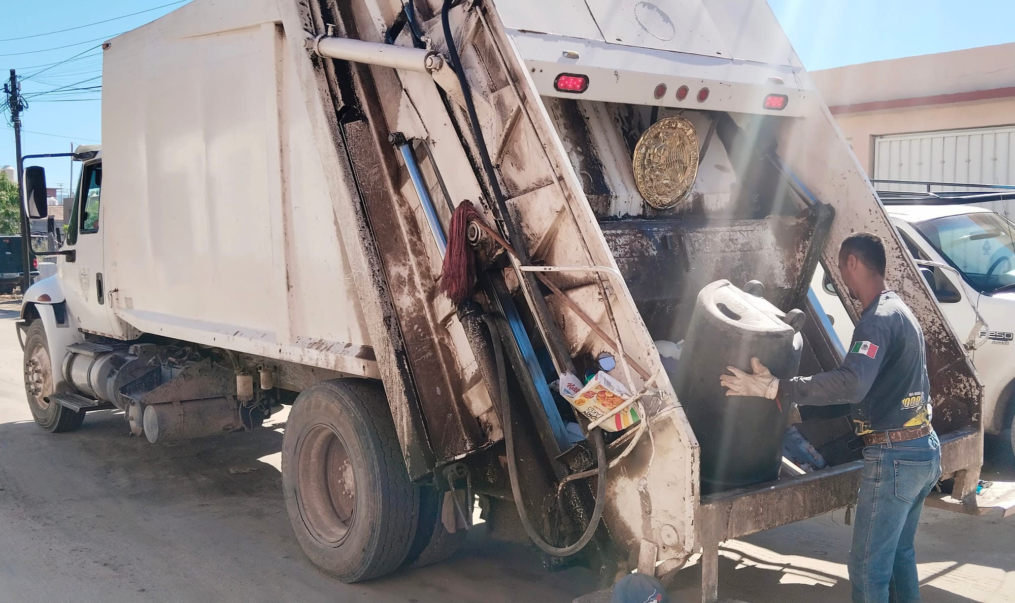 Recolectó Dirección de Sustentabilidad más de 2,300 toneladas de basura en hogares de La Paz