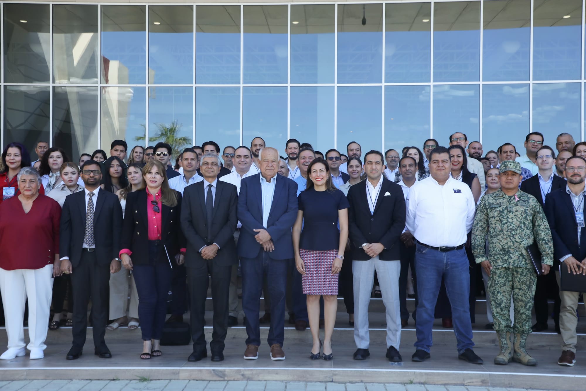 Participa Milena Quiroga en la 1ra Cumbre Internacional de Especialistas en Comercio Exterior y Aduanas 2025