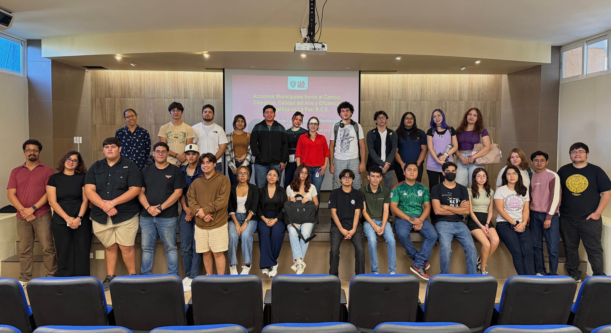 Comparte Ayuntamiento de La Paz con universitarios acciones municipales frente al cambio climático