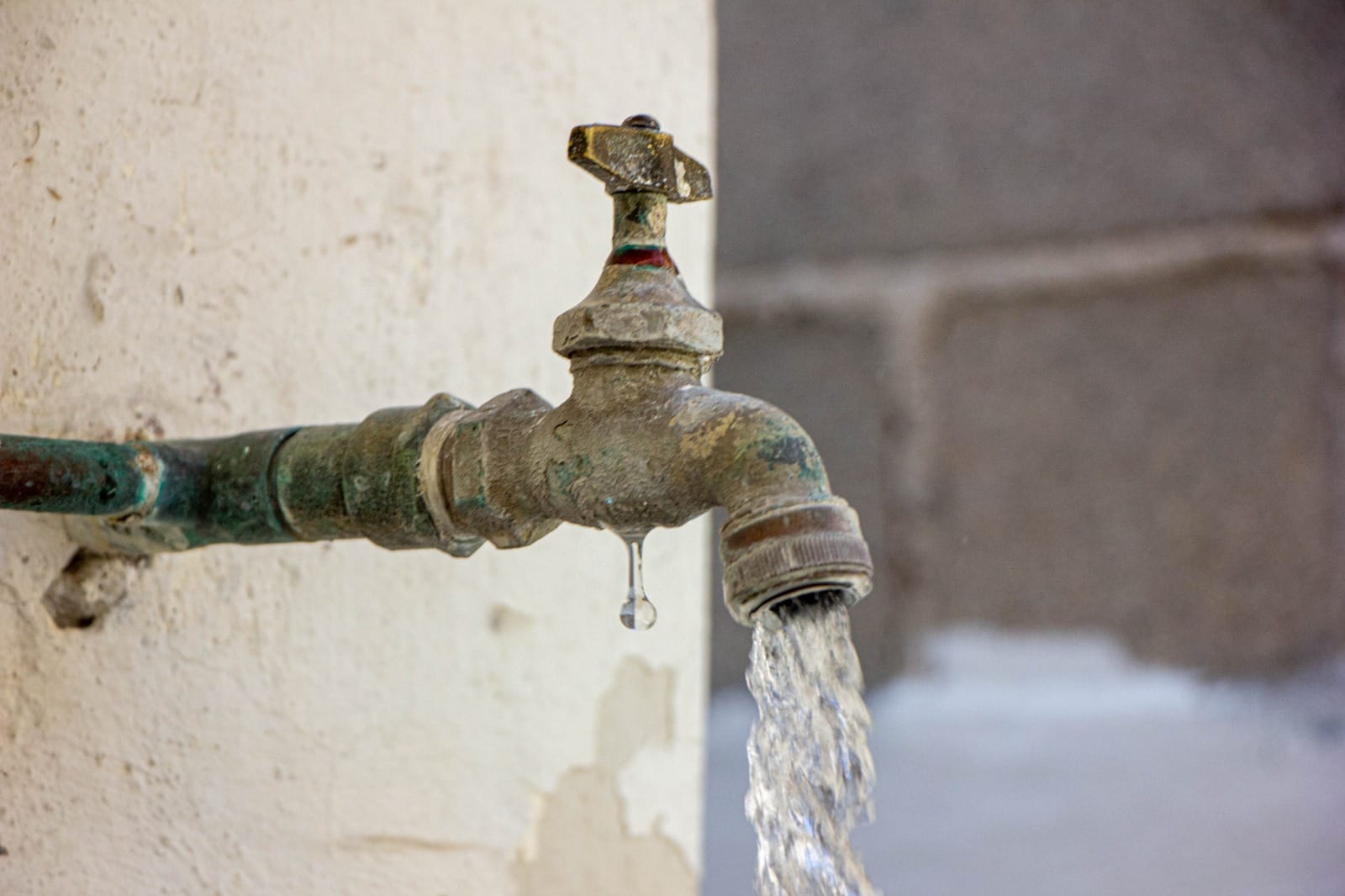 OOMSAPAS La Paz informa cumplimiento del 94% en el suministro de agua potable