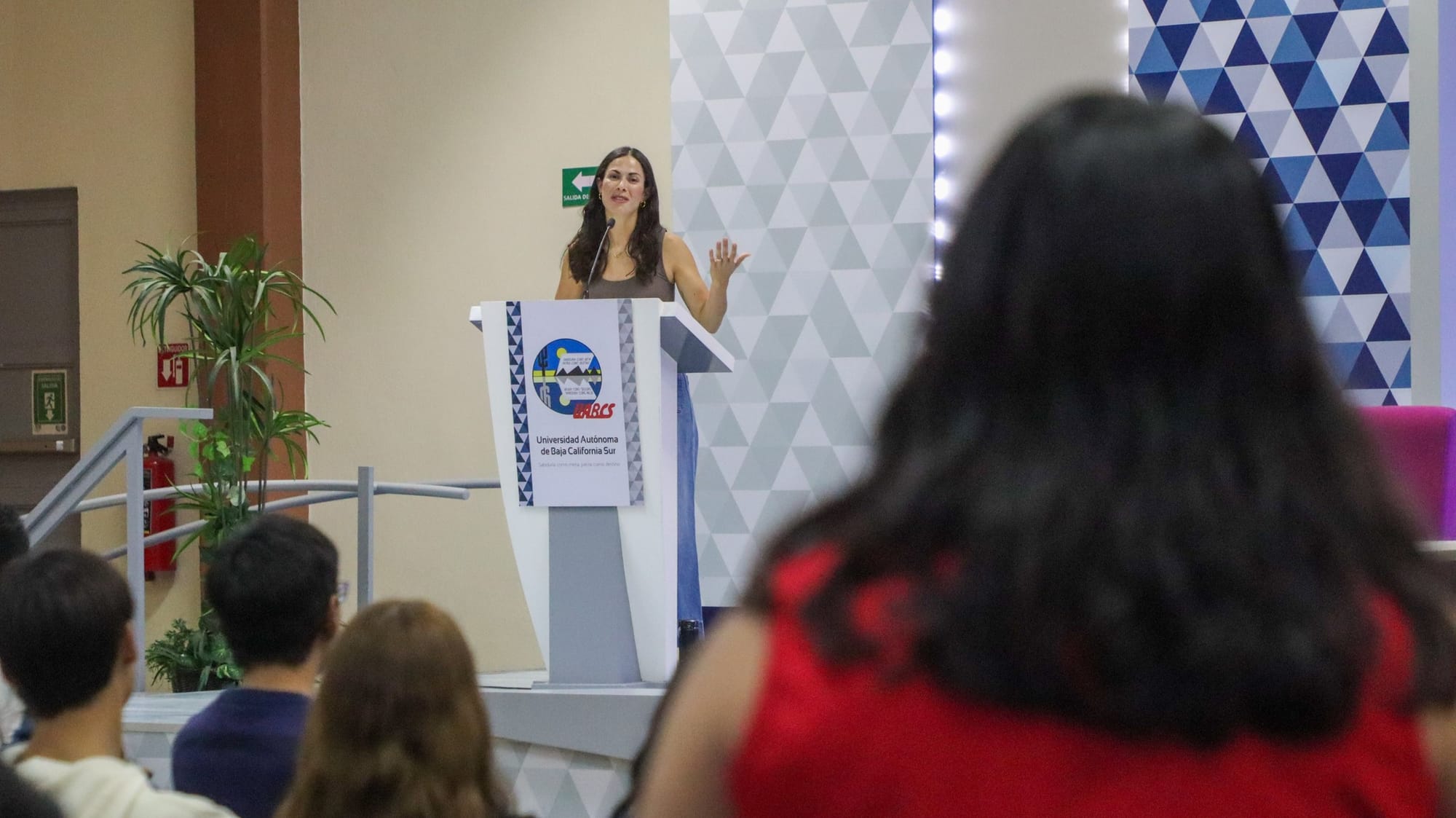 Participa Turismo Municipal con charlas de Turismo Alternativo en la UABCS