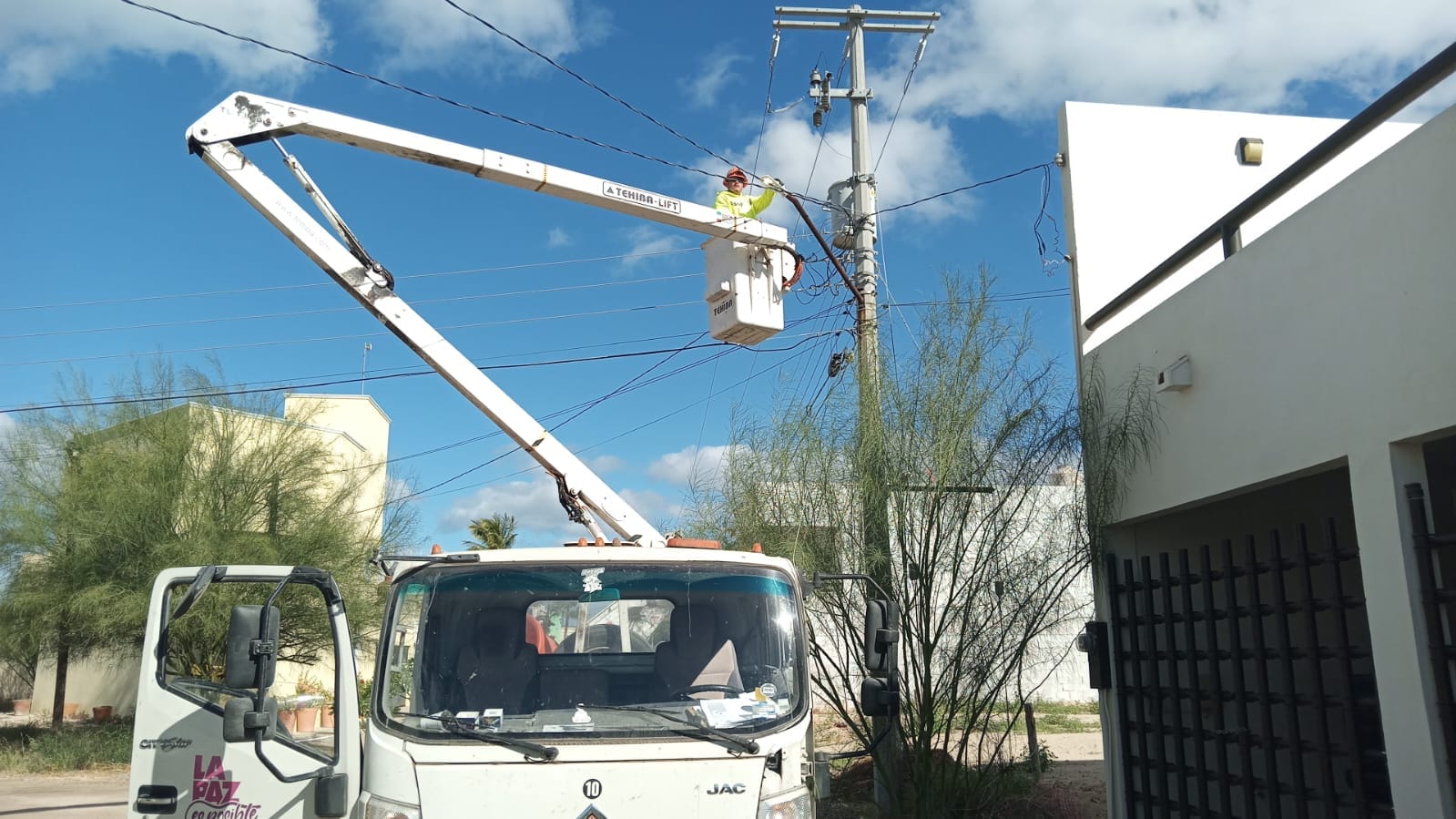 Servicios públicos retira más de 140 toneladas de residuos y atiende 250 reportes en una semana