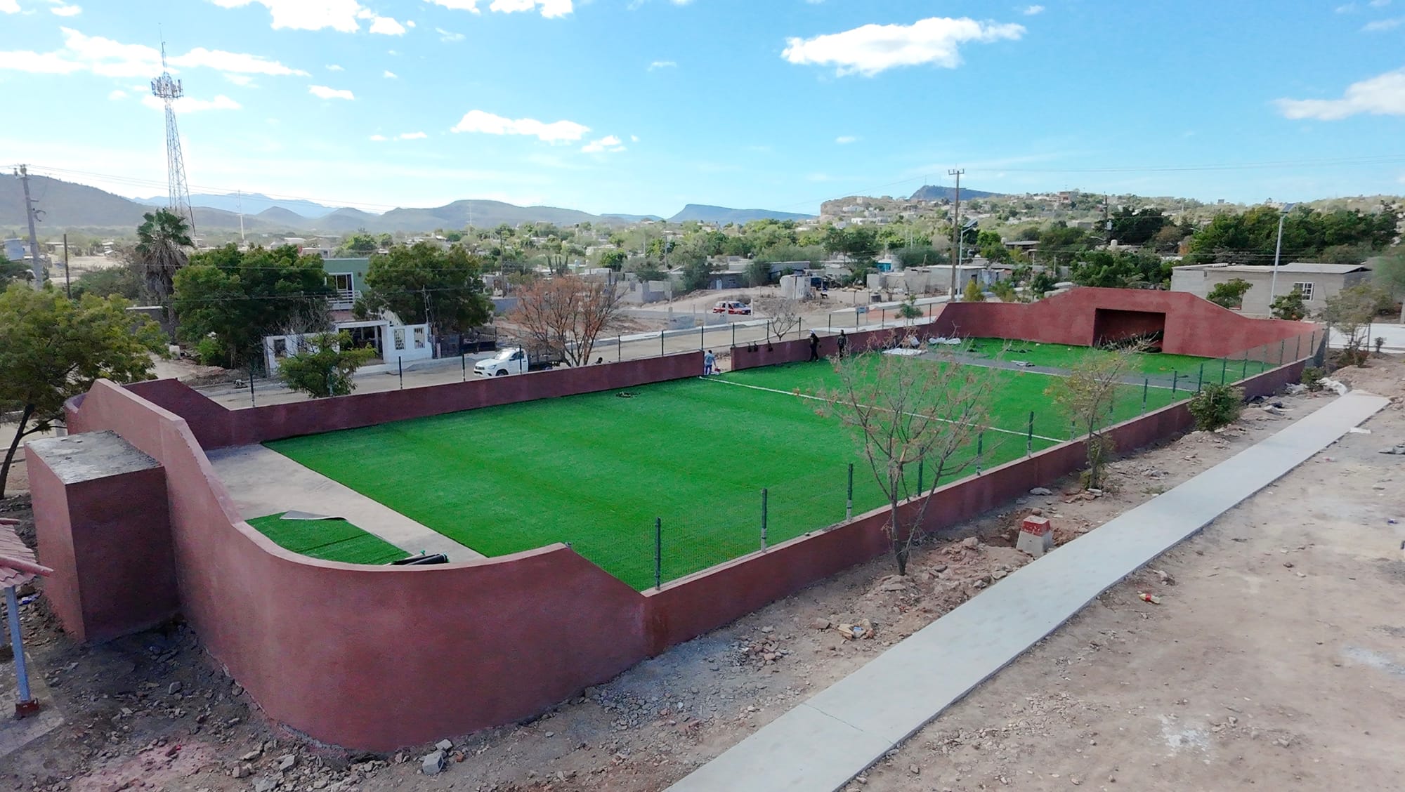 Presenta 70% de avance la rehabilitación del campo de fútbol en Villas de Guadalupe