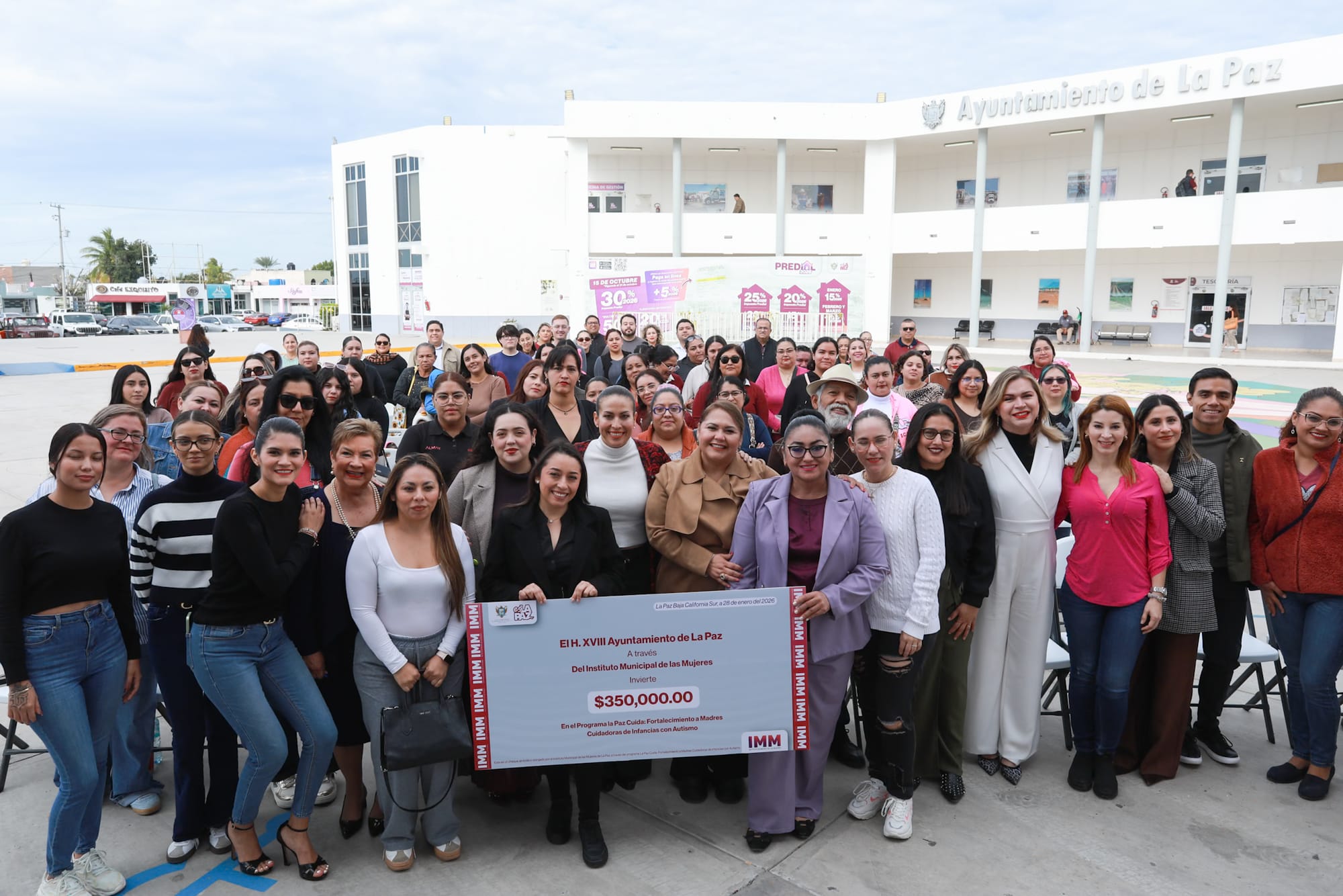 Reconoce Milena Quiroga labor de madres cuidadoras de infancias con autismo en La Paz