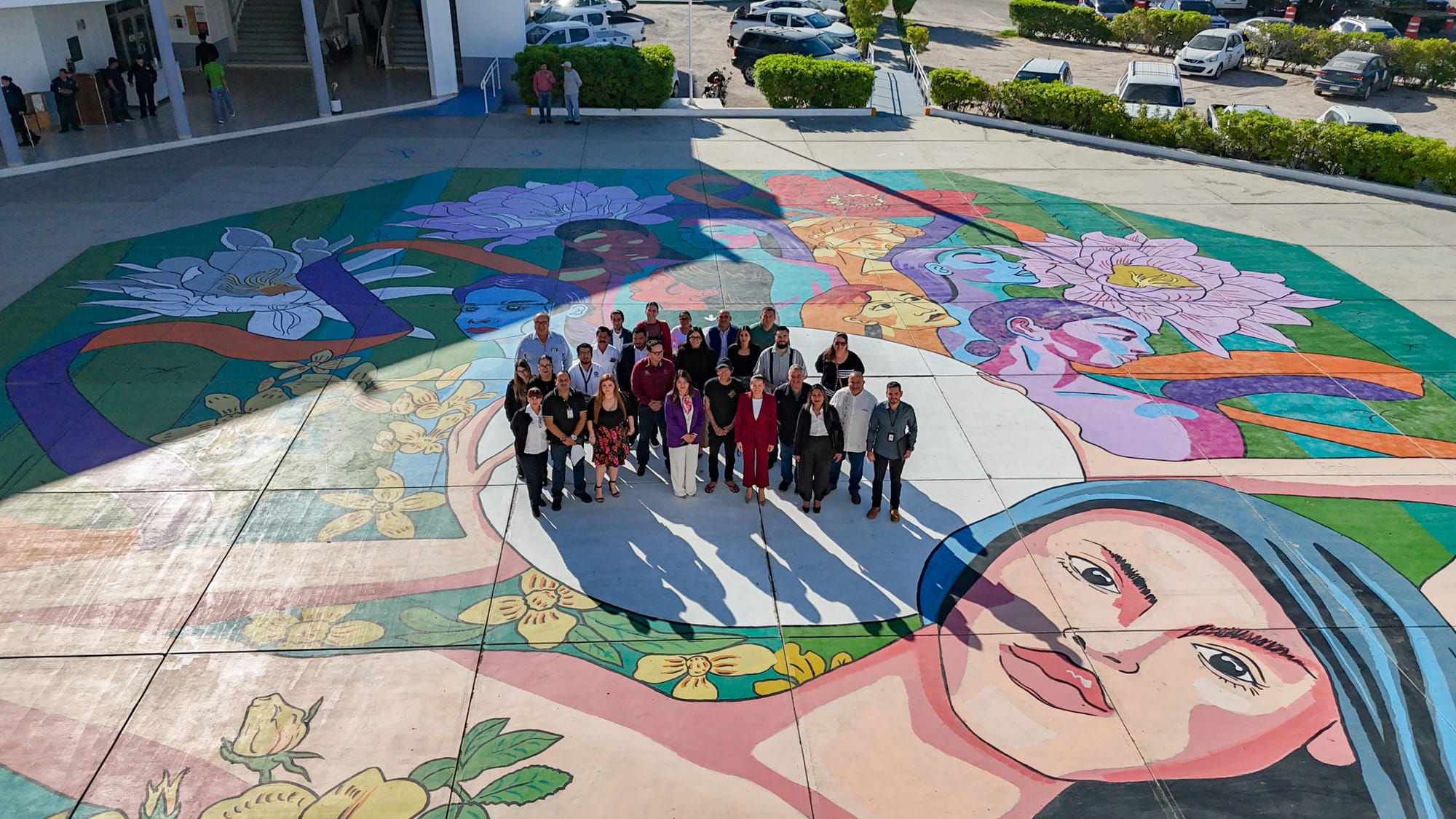 Inaugura Milena Quiroga mural artístico en la explanada del Ayuntamiento