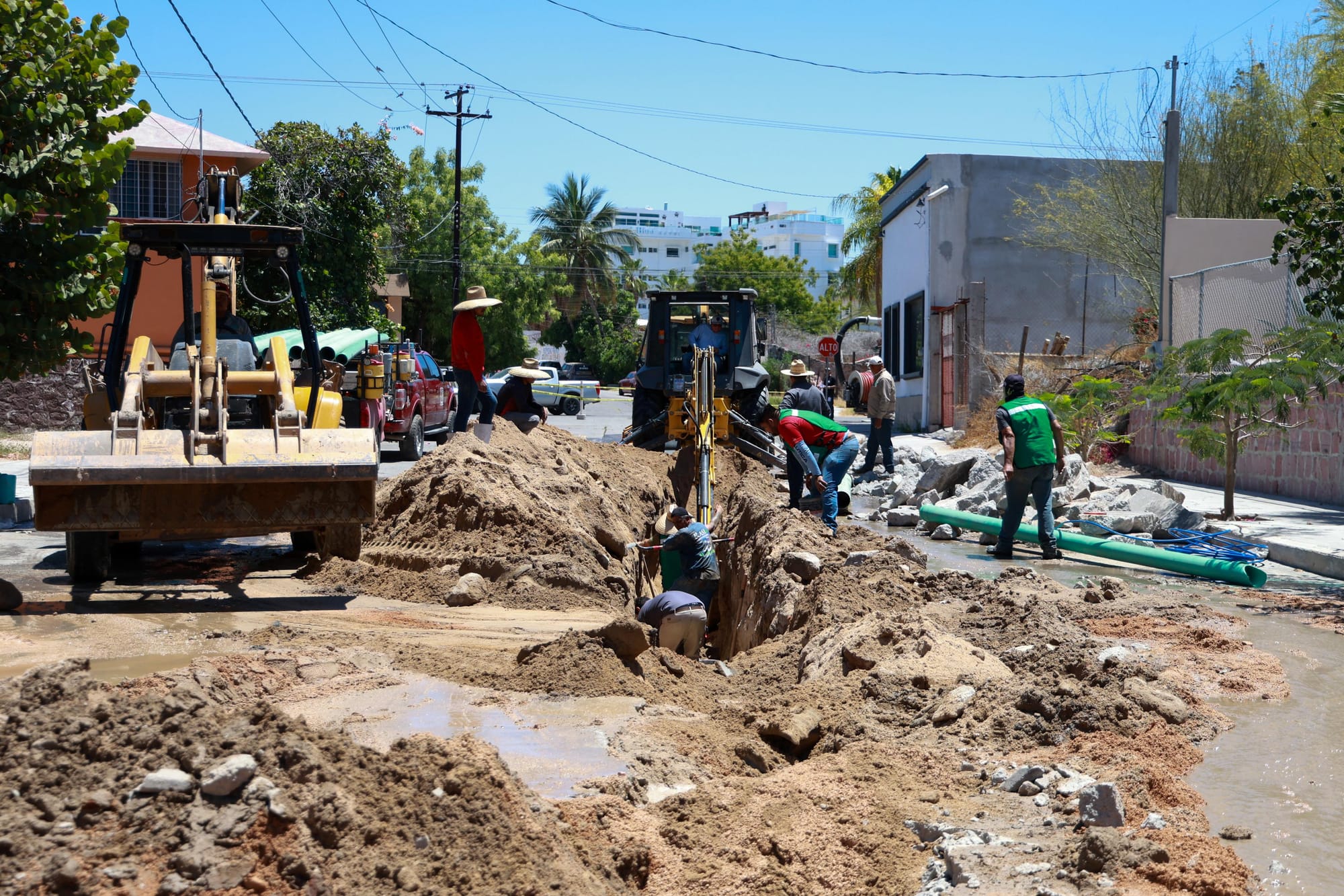 Concluye OOMSAPAS La Paz reparación de drenaje en calle Rosales