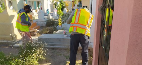 Recolectan 12 toneladas de basura
en el Panteón de “Los San Juanes”