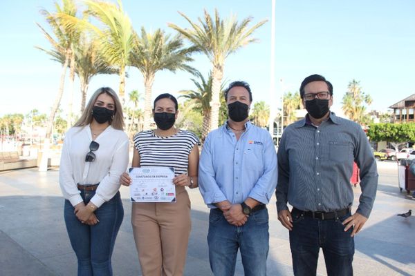 Recibe Ayuntamiento la donación de carritos de recolección de basura