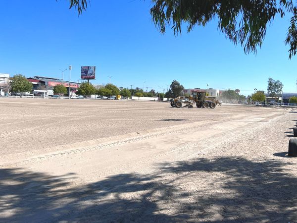 Mejora Servicios Públicos las condiciones de campos de futbol