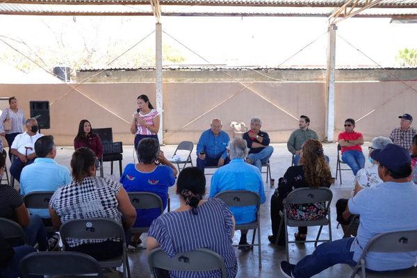 Anuncia Alcaldesa dos camiones nuevos recolectores de basura en Todos Santos
