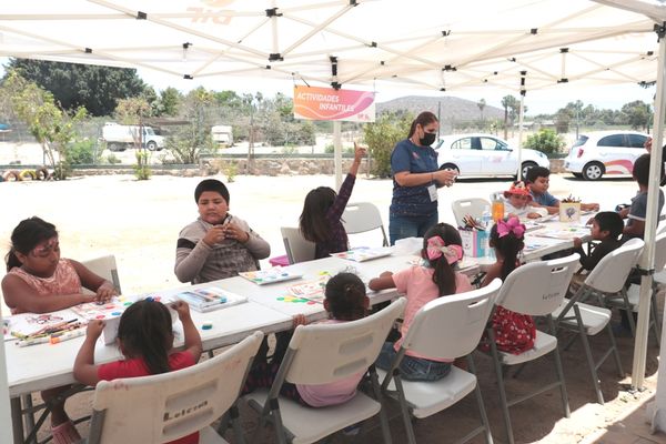 Atiende DIF Municipal en jornada a los habitantes de El Pescadero