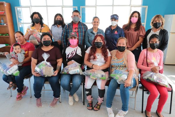 Arranca DIF La Paz el Curso de Corte de Cabello en la Conquista Agraria