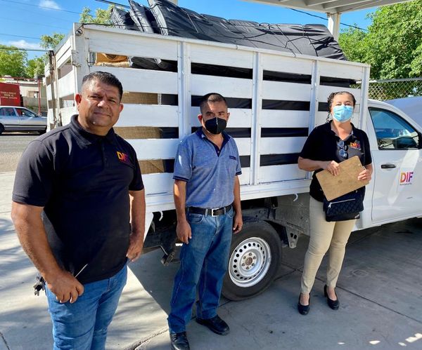 Inicia DIF Municipal entrega de colchones en la zona rural