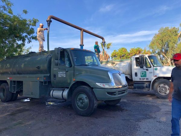 Fueron distribuidos más de 600 mil litros de agua en el primer día del Plan Emergente