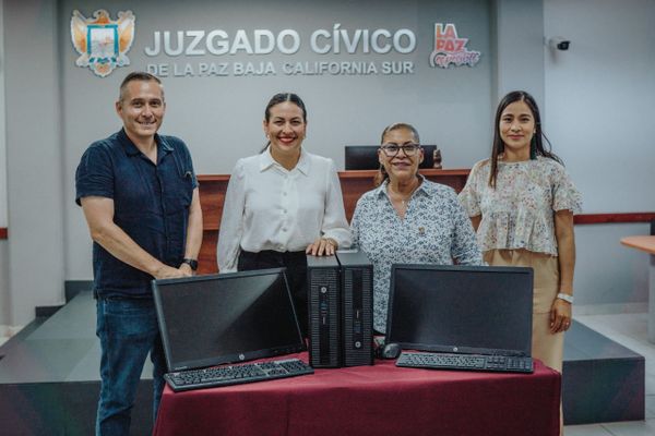 Recibe Ayuntamiento de La Paz equipamiento para Justicia Cívica