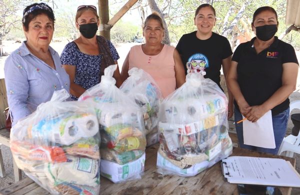 Entrega DIF La Paz apoyos alimentarios en La Fortuna
