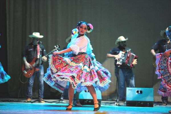Participa La Paz en el Primer Encuentro Cultural Sudcaliforniano en Los Cabos