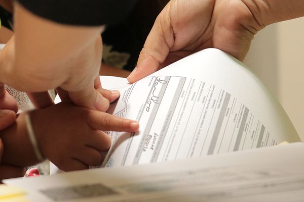 Realiza DIF La Paz registro extemporáneo de una menor