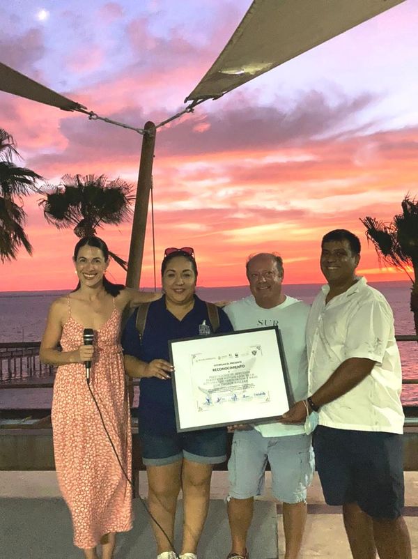Entregan reconocimientos a prestadores de servicios turísticos