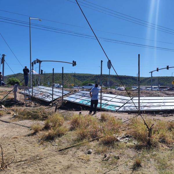 Retira Ayuntamiento anuncios espectaculares en la vía pública